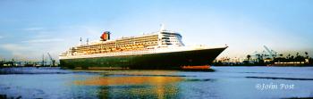 California Queen Mary 2 Deperting San Perdro Harbor