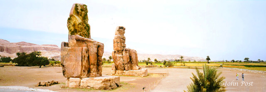 Collosus statues Luxor