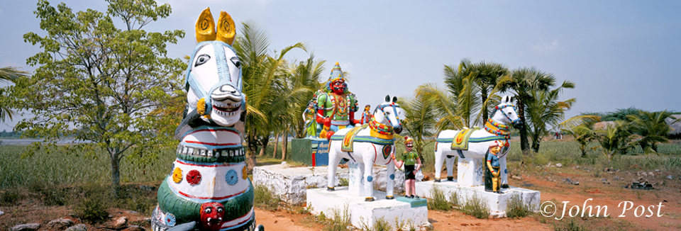 India, subcontinent, Terra cotta statues, village guardians,