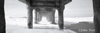 Under Manhattan Pier Black and white