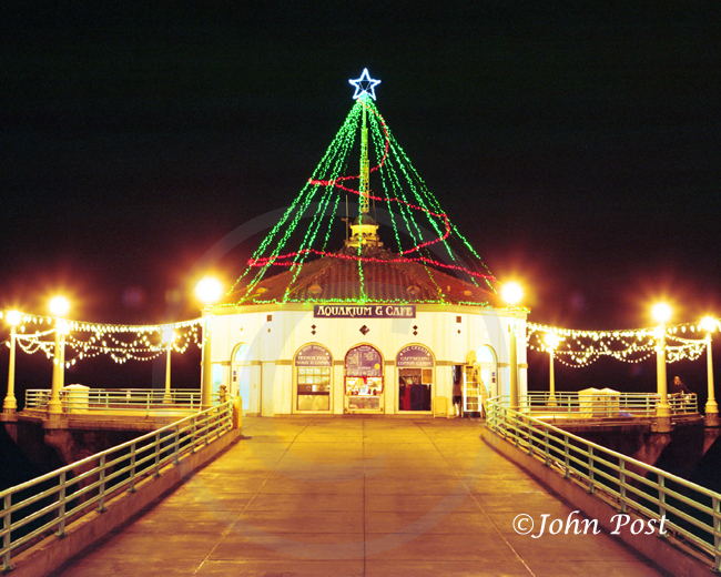 Roundhouse with Christmas Lights & Moon
