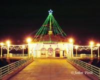 MB Pier Roundhouse Christmas Lights 8