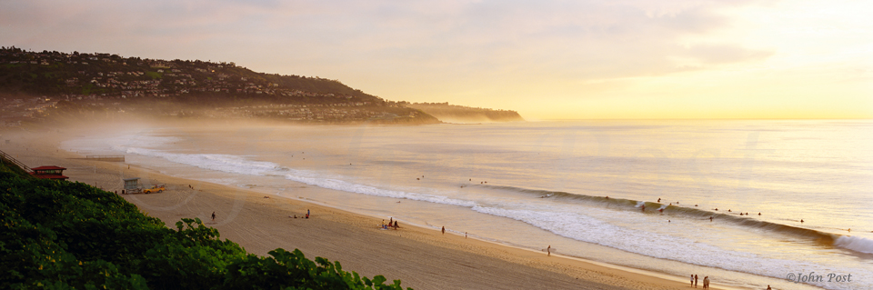Redondo Beach - View to beach and Palos verdes from The Esplanade