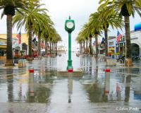 Hermosa Promenade clock in the Rain