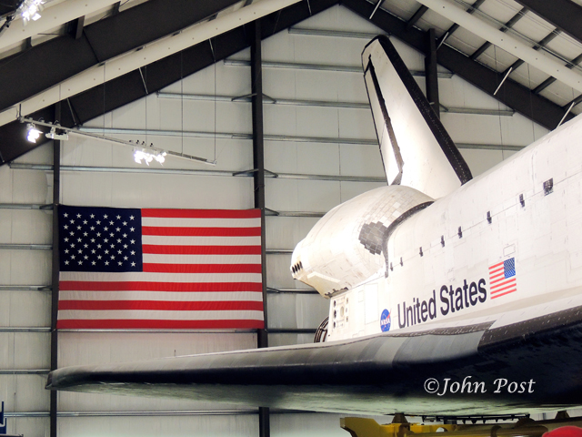 Space Shuttle Endeavour in Air and LA science museum