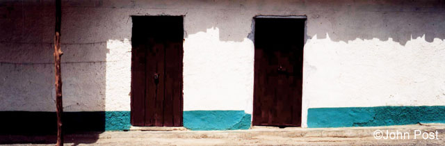 Brown Doors Venezuela