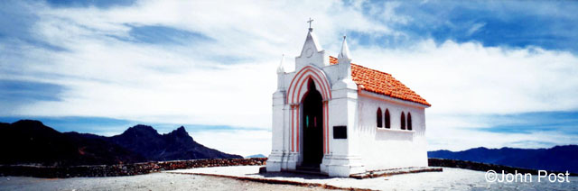 Pico Bolivar Pass, Chapel Venezuela